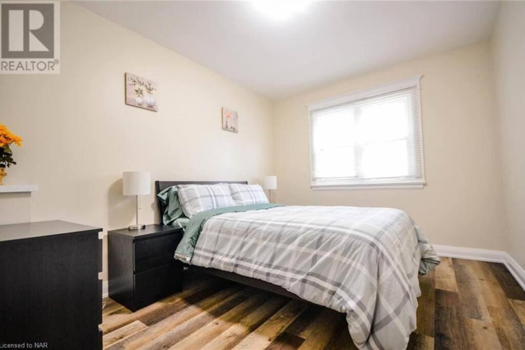 Cozy 3 Bedroom Downtown Cottage With Complimentary Breakfast Delivered Daily To The Rental Niagara-Fälle Exterior foto